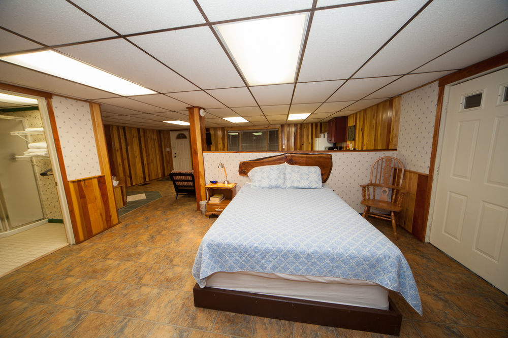 Log Cabin Lodge & Suites Jones Mills Ngoại thất bức ảnh