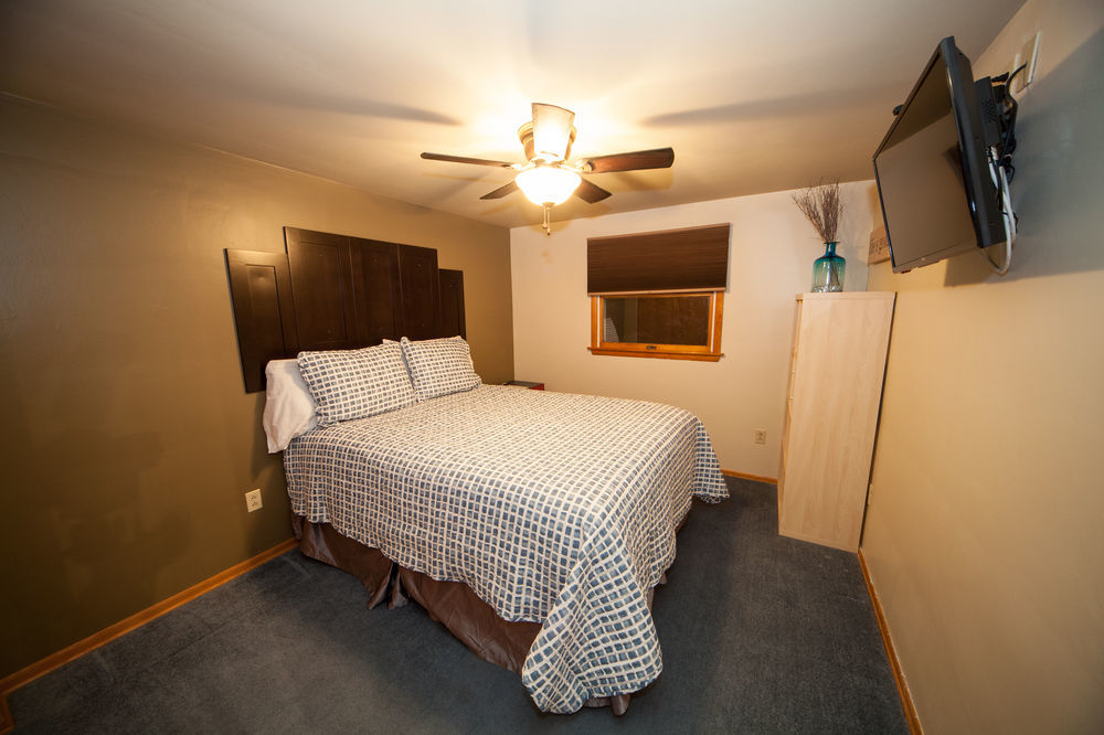 Log Cabin Lodge & Suites Jones Mills Ngoại thất bức ảnh
