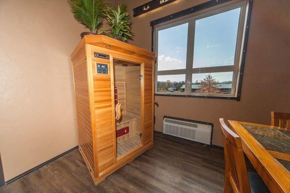 Log Cabin Lodge & Suites Jones Mills Ngoại thất bức ảnh